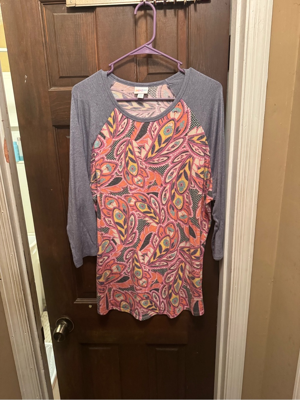 Women’s 2XL Randy LuLaRoe 3/4 Sleeve Shirt